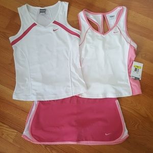 Nike tennis tops
